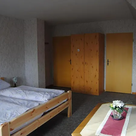 In Beliebtem Gaestehaus Mit Fahrradverleih Und Broetchenservice * Windeby